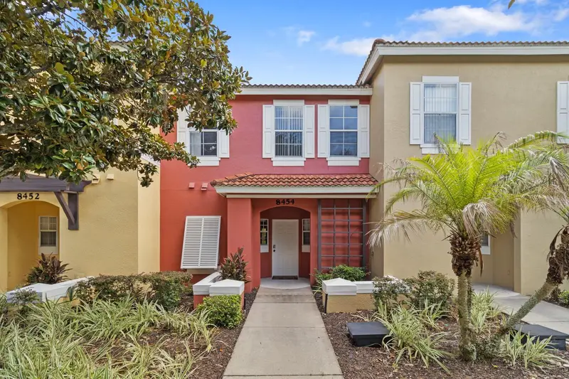 8454 Crystal Cove Loop, FL