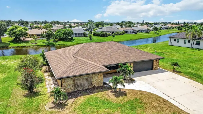 166 Mark Twain Ln, FL