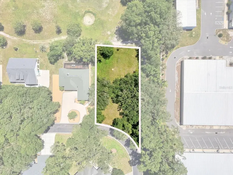 512 Dowling Cir, FL
