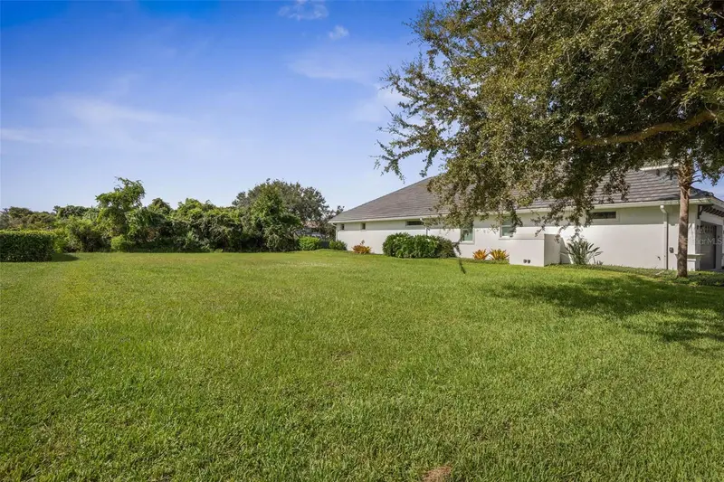 15 Kingfisher Ln, FL