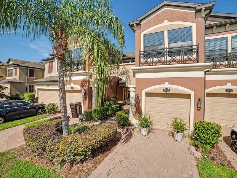 1985 Lake Waters Pl, FL