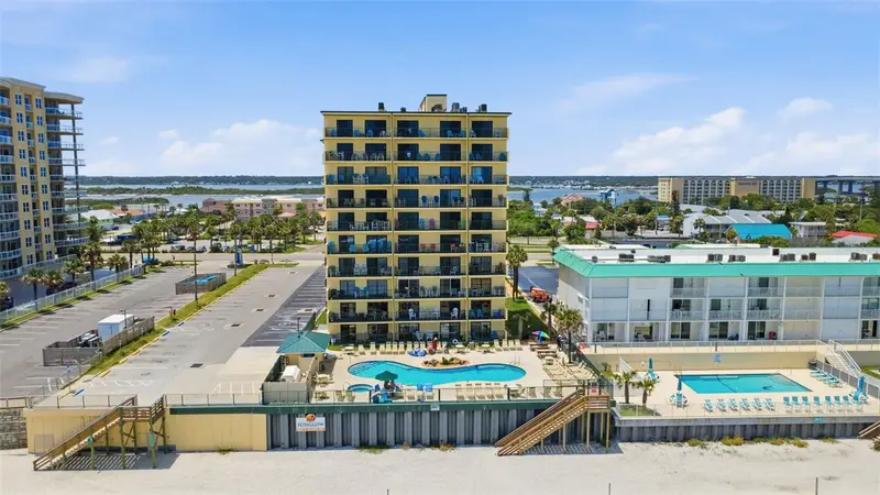 3647 S Atlantic Ave #7c, FL