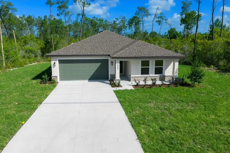 6241 Freeport Dr, FL