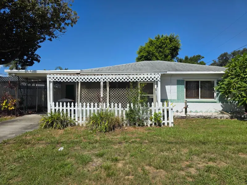 2015 58th St S, FL