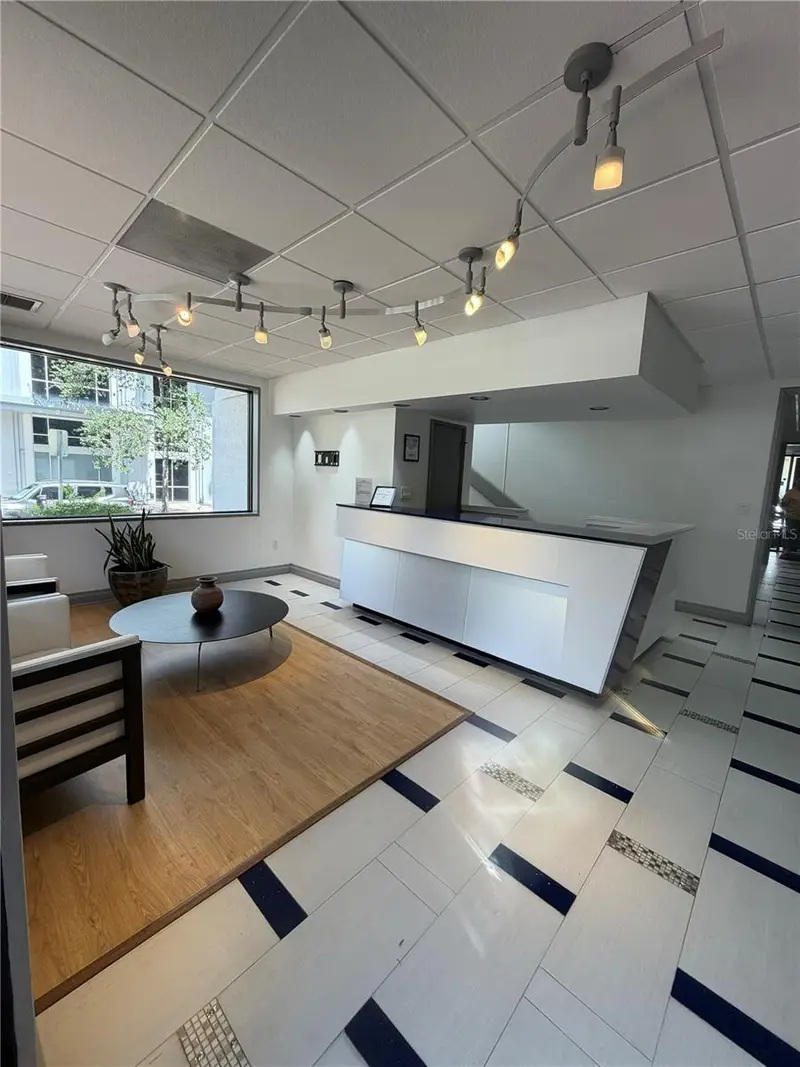 330 E Central Blvd, FL