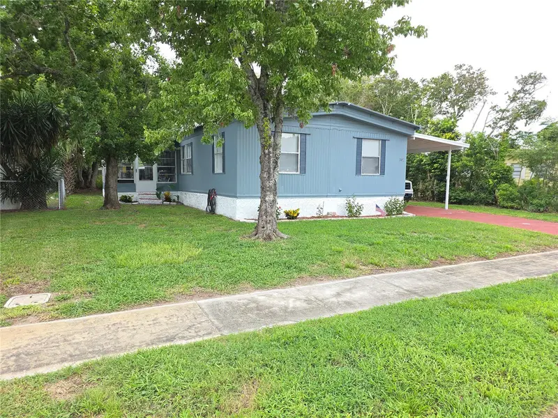 102 Barefoot Trl, FL