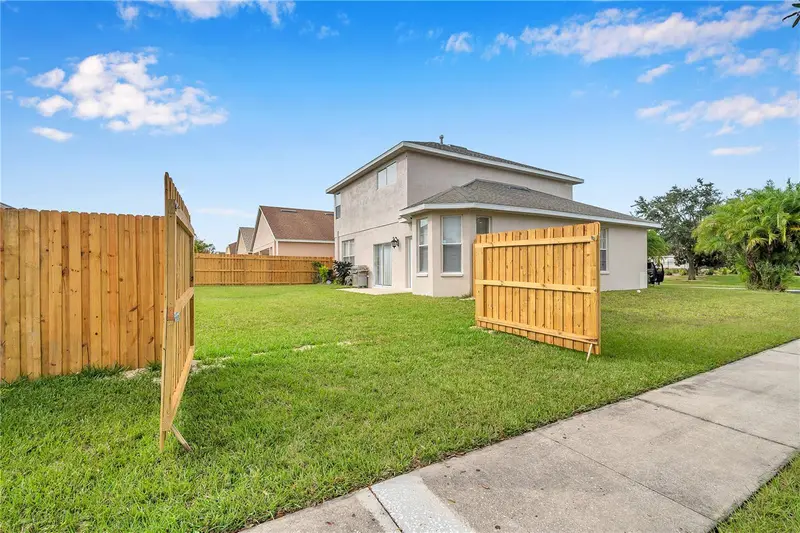 402 Halifax Bay Ct, FL
