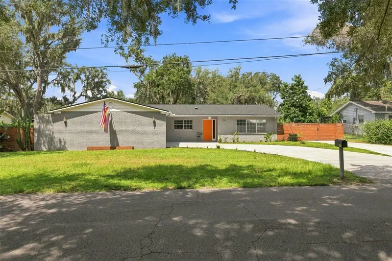 216 Amana Ave, FL