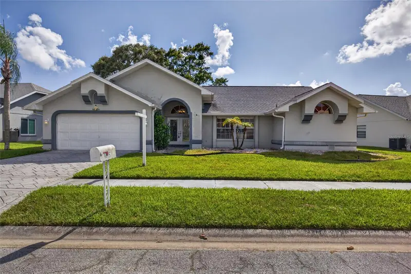 Barrington Woods listing