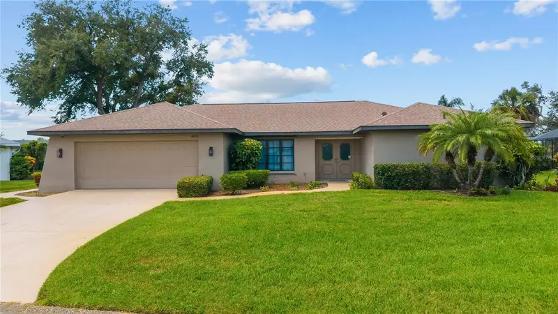 Jacaranda Country Club West listing