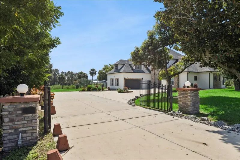 91 Woodland Dr, FL