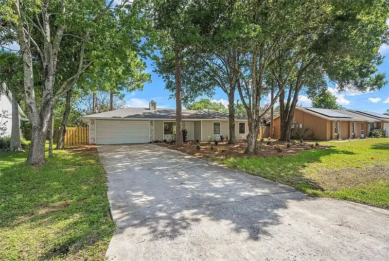 749 Elmont St Nw, FL