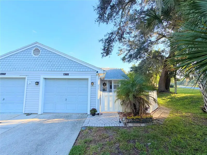 12605 Knollbrook Ln, FL