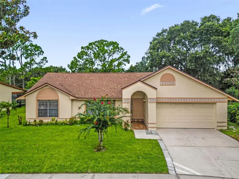 3044 Crested Cir, FL