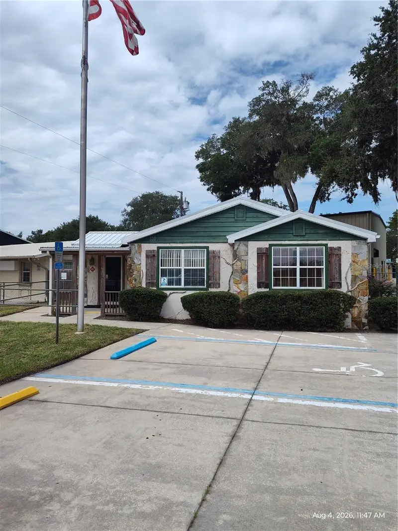 320 Hwy 441, FL