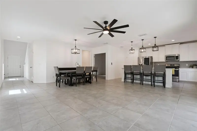 809 Marcel Loop, FL