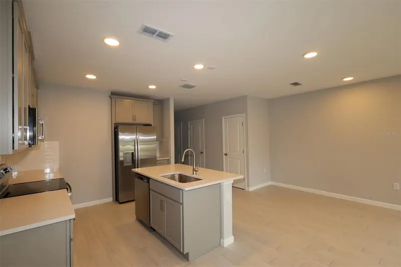 6104 Fellow Wagon Way, FL