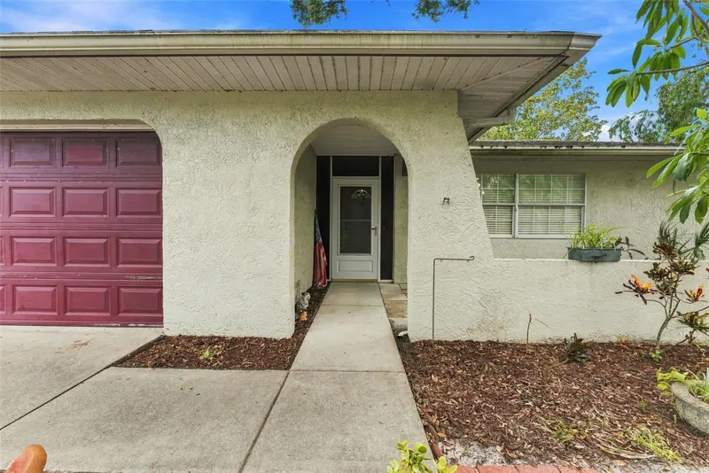 2202 Citrus Hill Ln, FL