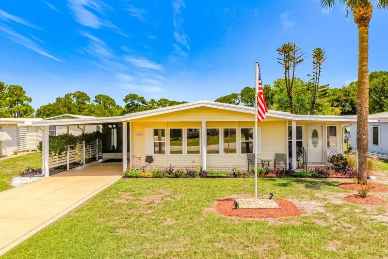 1561 Apache Cir, FL