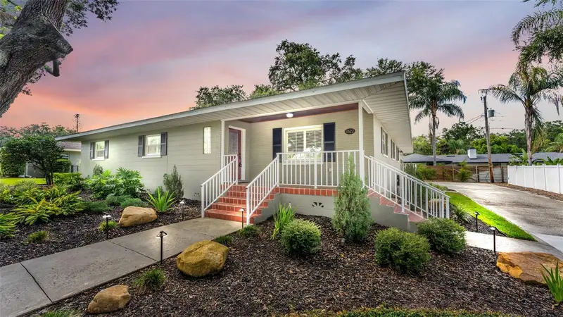 South Lakeland & Lake Hollingsworth listing