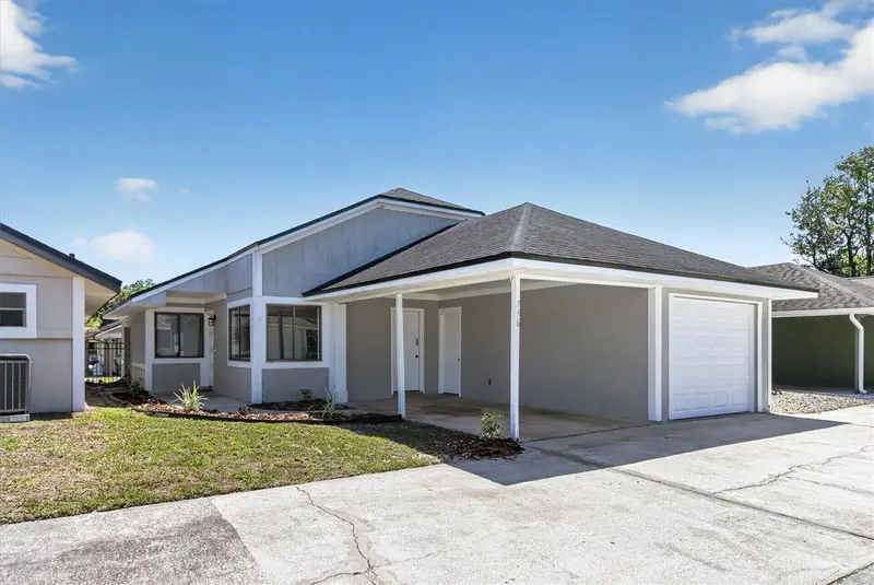 736 Summerland Dr, FL