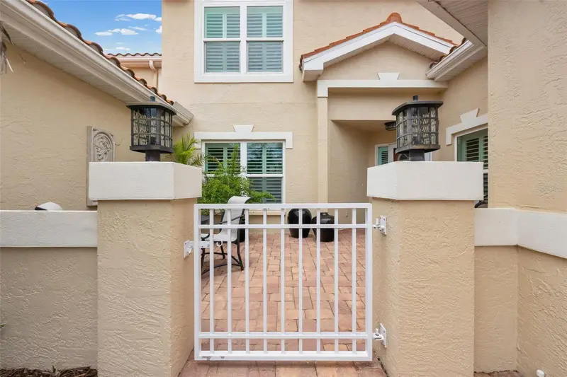 264 Woods Point Rd, FL