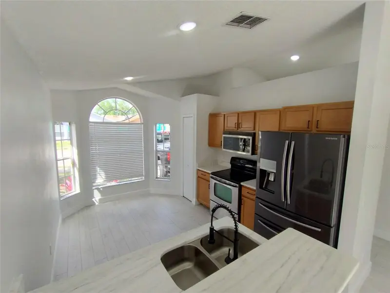 1716 Chatham Cir, FL