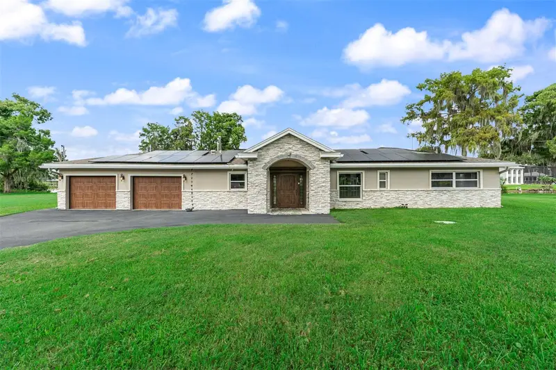 1002 Loves Point Dr, FL