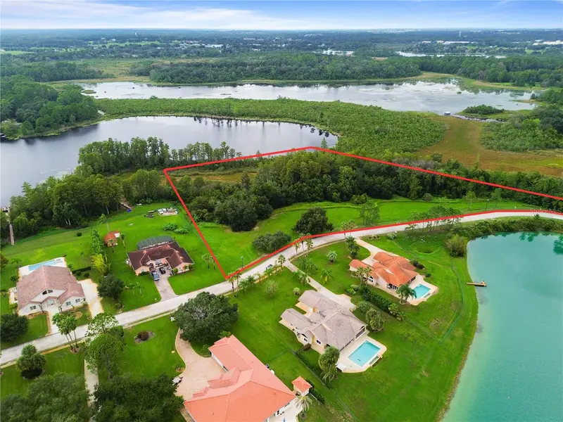 Bellerive Dr, FL