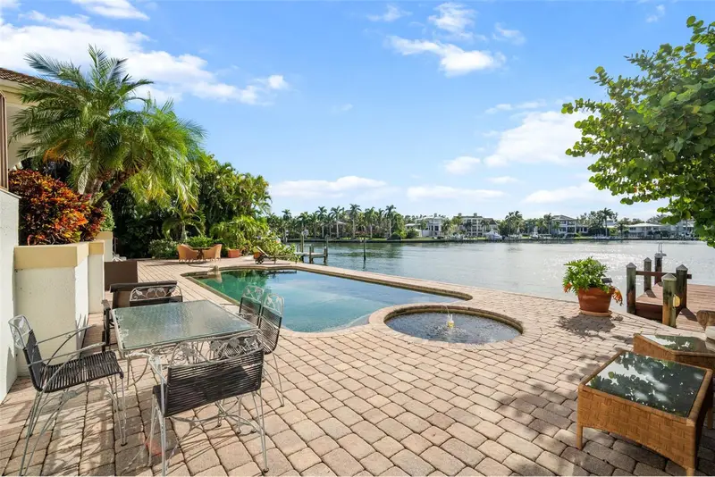 Harbor Acres listing