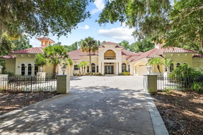 6800 Wisteria Loop, FL