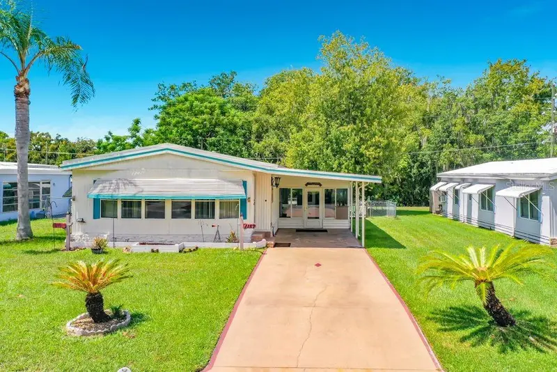 1157 Capella Dr, FL
