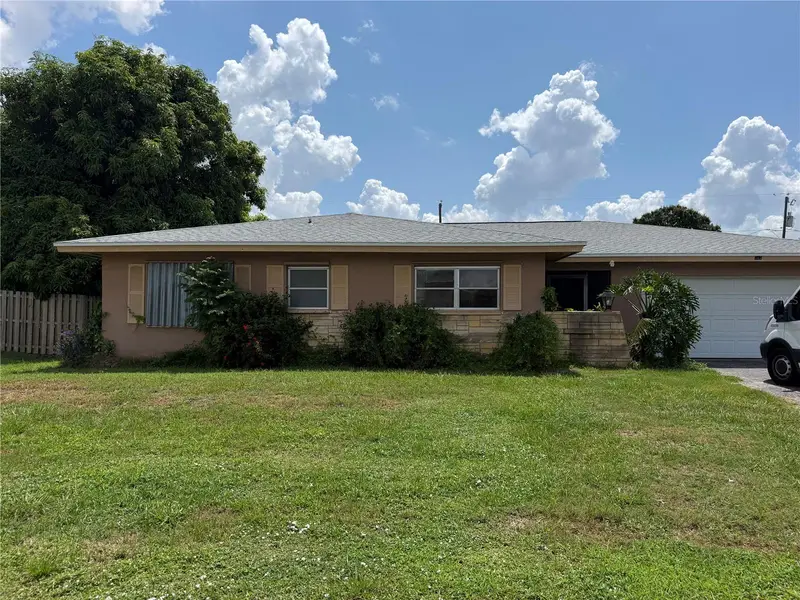 563 Beal St Nw, FL