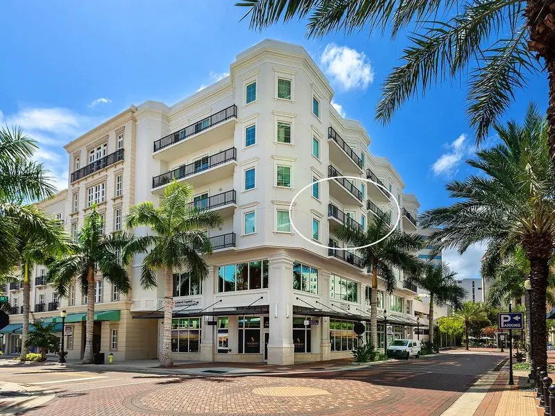 1500 State St #402, FL