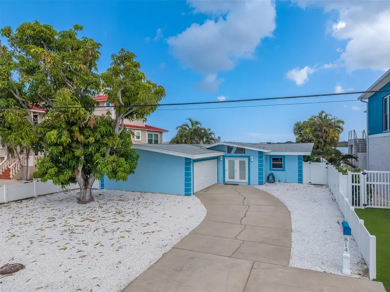 814 Bay Point Dr, FL