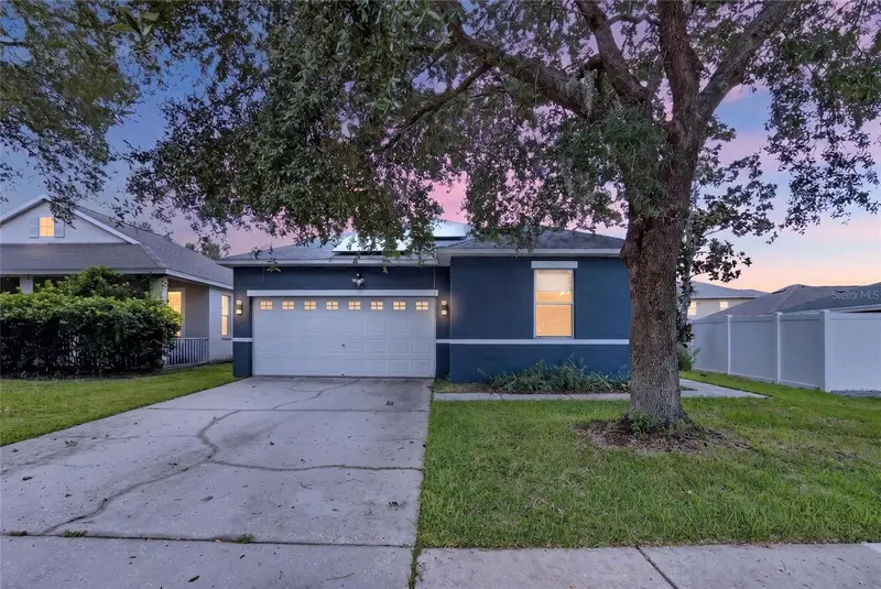 4951 Whistling Pines Ct, FL