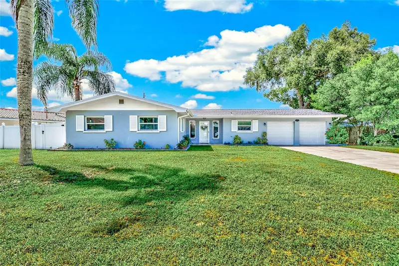2165 Campus Dr, FL