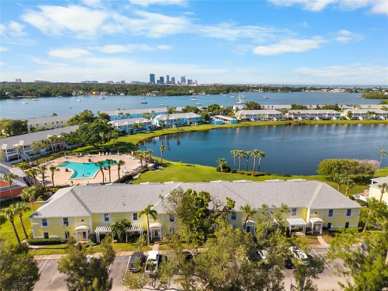 111 Seahorse Dr Se #A, FL