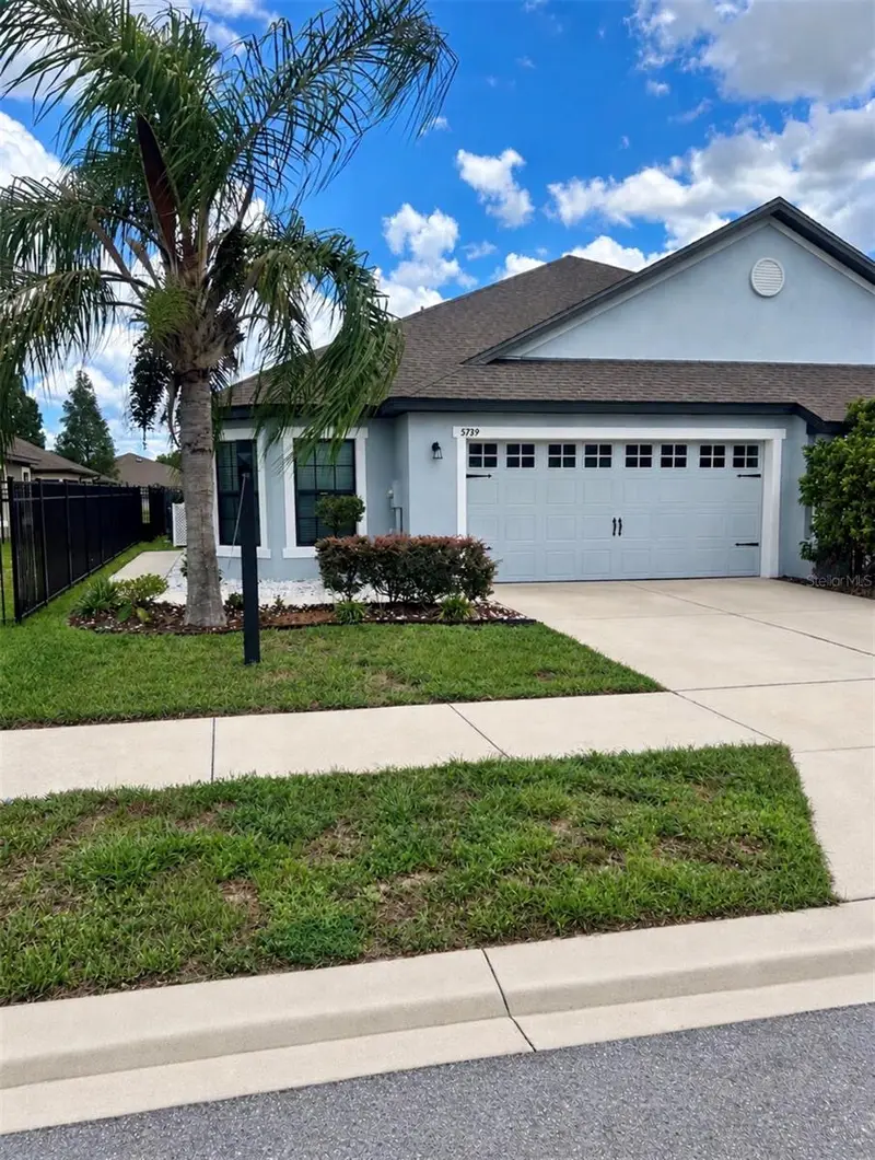 5739 Lacar Way, FL