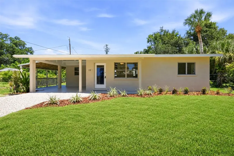 228 Stanford Rd, FL