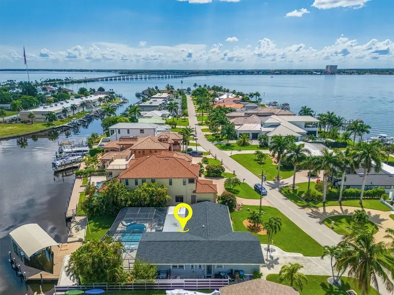 1633 Edith Esplanade, FL