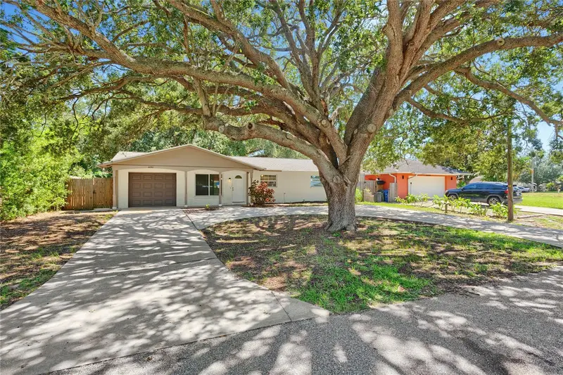 4680 Cronin Dr, FL