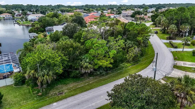 15 Covington Ln, FL