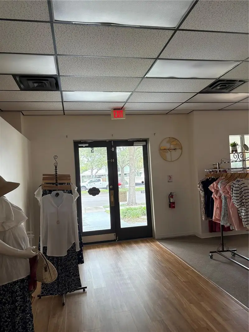 301 W Bay Dr #5, FL