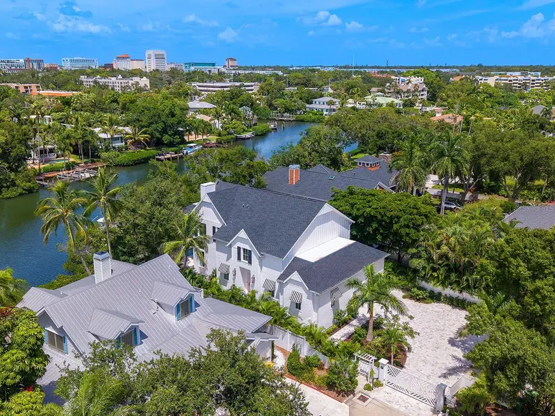 1621 Bay Point Ct, FL