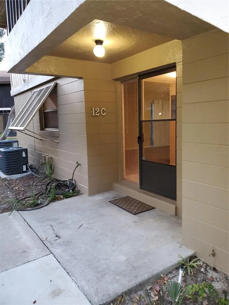 110 Cypress Woods Ct #12c, FL
