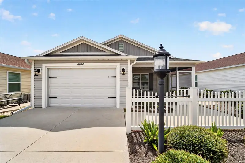 4986 Ellie Ln, FL