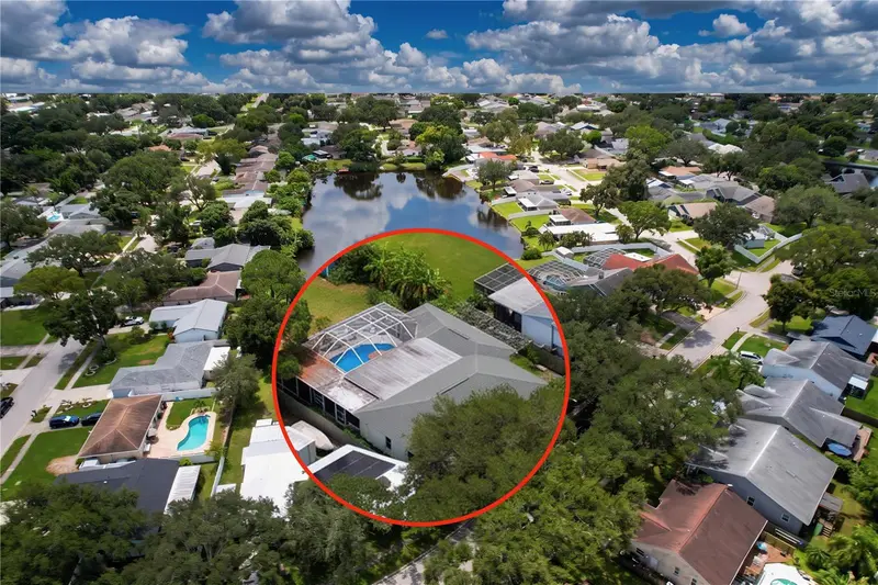 6250 Cedarbrook Dr N, FL