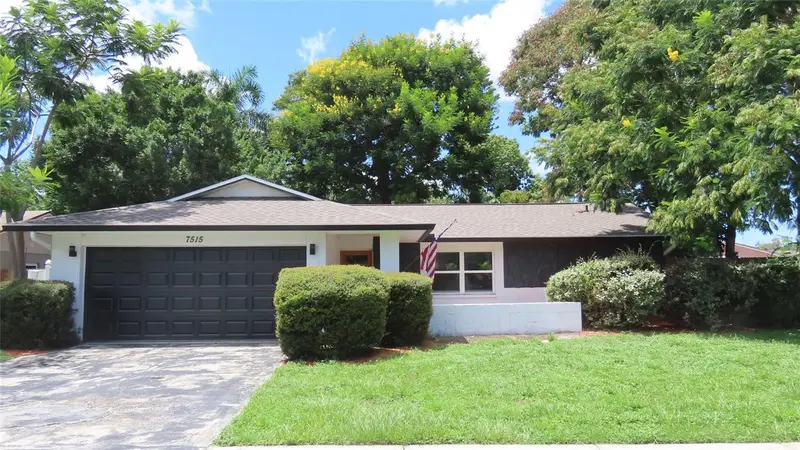 7515 Winging Way Dr, FL