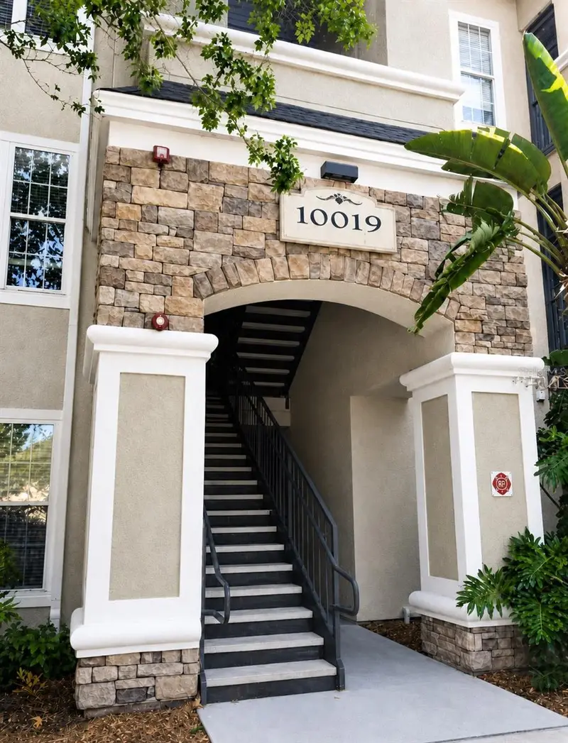10019 Courtney Palms Blvd #103, FL